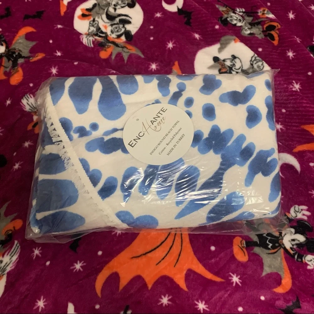 New Enchante Home Indigo Blue Tie-Dye Round Turkish Beach Towel
